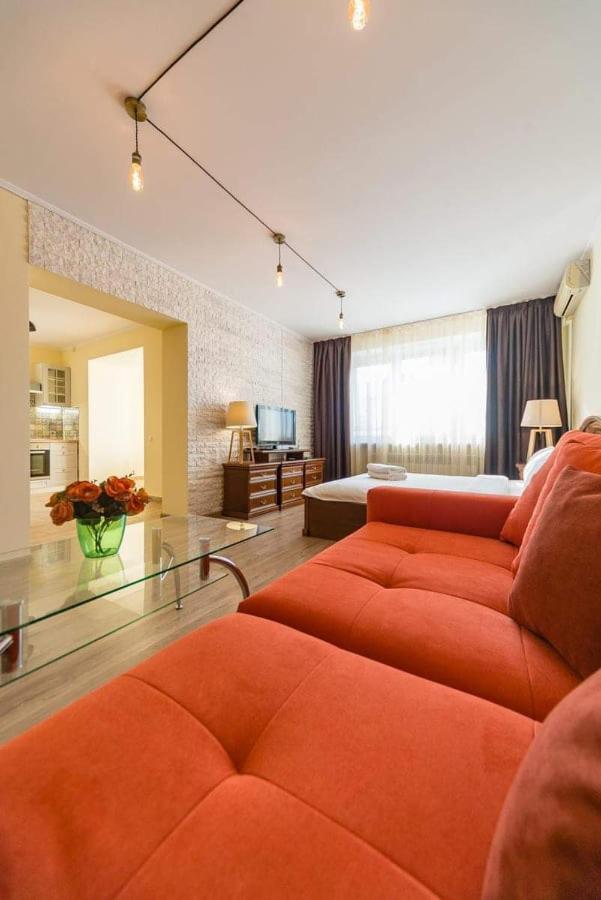 1 Room 65M2 Center Of Obolon Near River Side. Kyiv Exterior photo